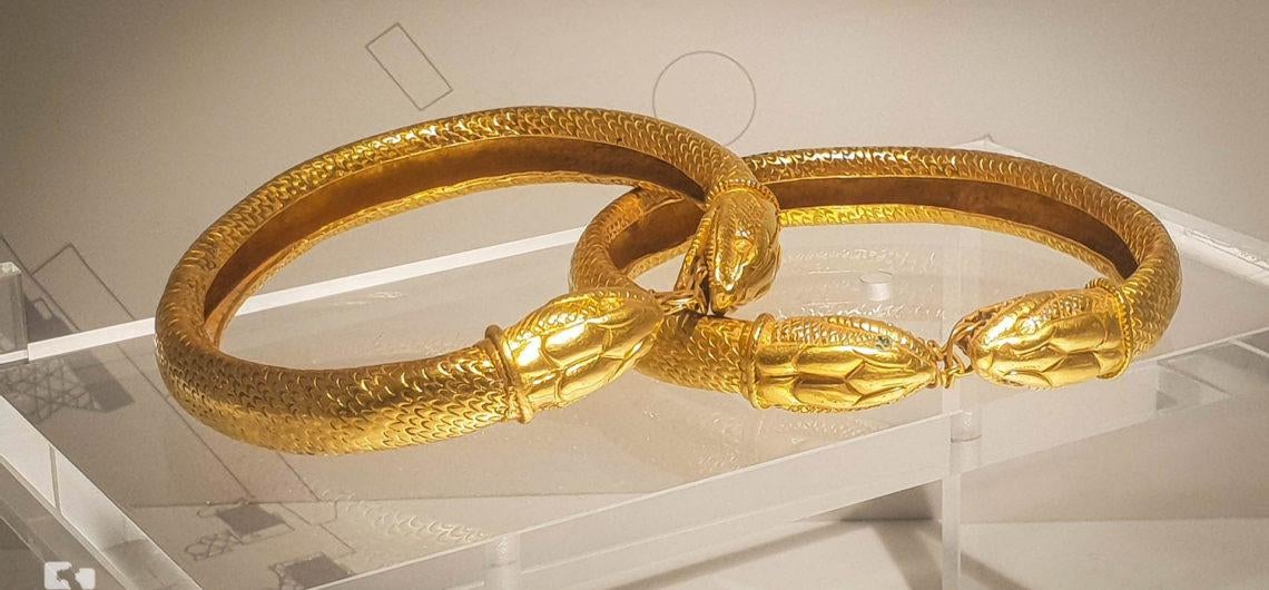 «Леди Колец» и юная «мадонна с младенцем» из Геркуланума. Жертвы Везувия - 5 «Леди Колец» и юная «мадонна с младенцем» из Геркуланума. Жертвы Везувия - 5