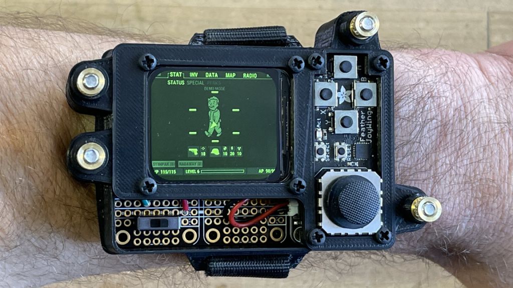 Pip-Boy, портативный кластер из Pi 4 и игровая консоль: новые проекты на базе Raspberry Pi - 1