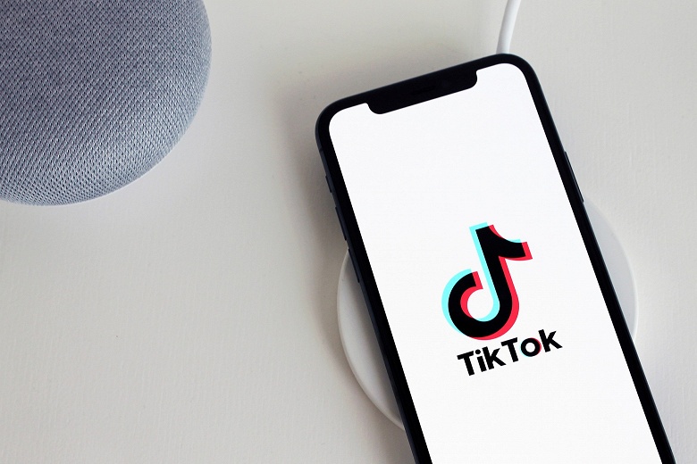 Убийства, каннибализм и детская порнография. Модераторы TikTok на компанию коллективный иск из-за условий работы