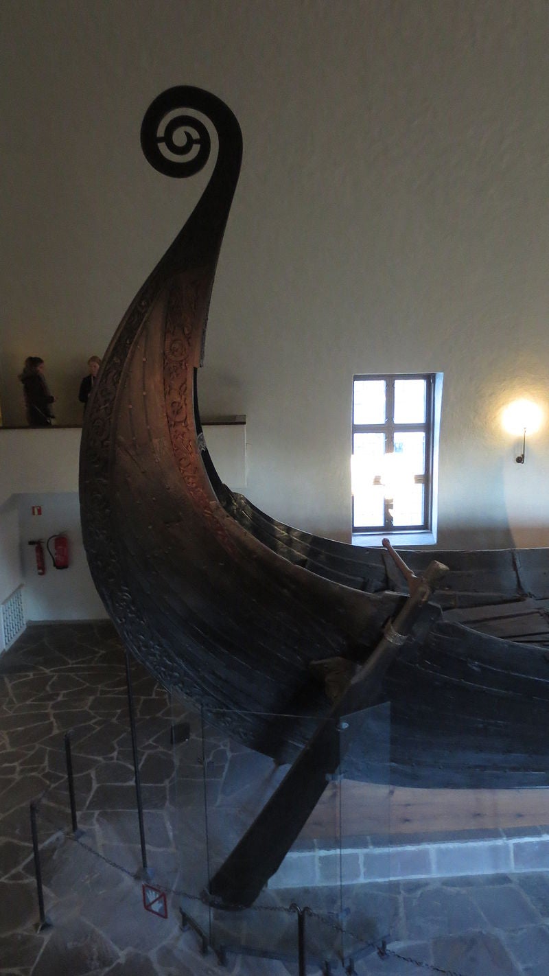 Самый древний и один из самых красивых кораблей Европы, сохранившийся до наших дней. Загадка корабля из Осеберга - 6