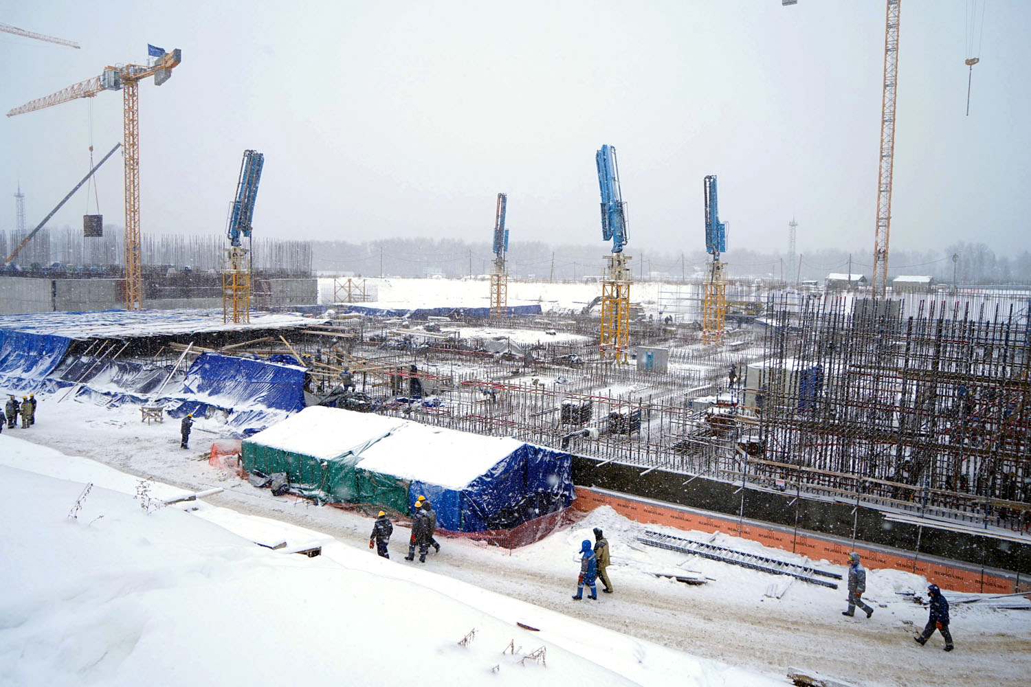 Стройплощадка БРЕСТ-ОД-300 в ноябре 2021, после завершения заливки фундамента Стройплощадка БРЕСТ-ОД-300 в ноябре 2021, после завершения заливки фундамента