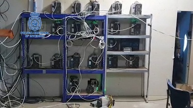 Испанские правоохранители искали подпольную плантацию марихуаны, а нашли нелегальную криптоферму - 2 Испанские правоохранители искали подпольную плантацию марихуаны, а нашли нелегальную криптоферму