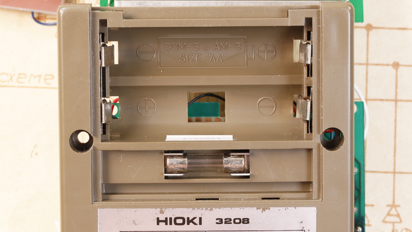 Японский мультиметр-калькулятор Hioki 3208 - 13