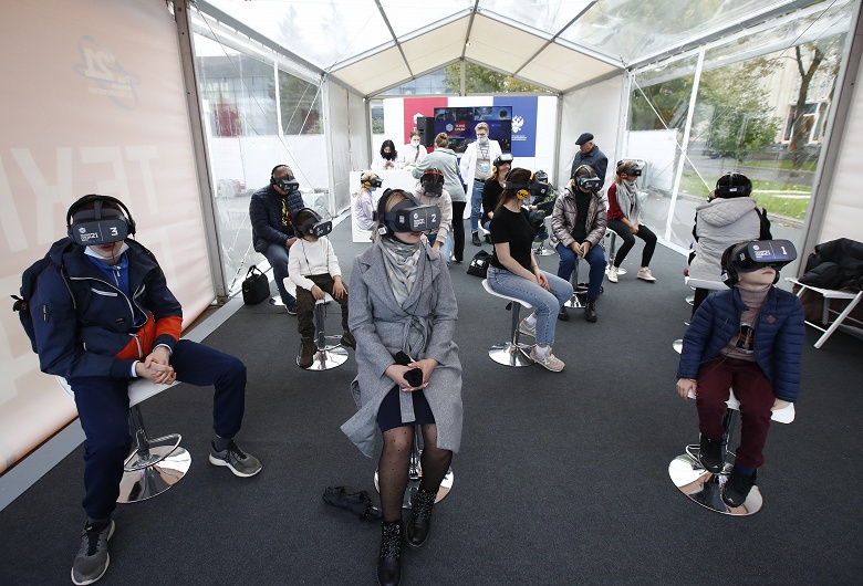 В России с &laquo;метавселенной&raquo; пока не знакомы, но каждый четвёртый уже готов попробовать