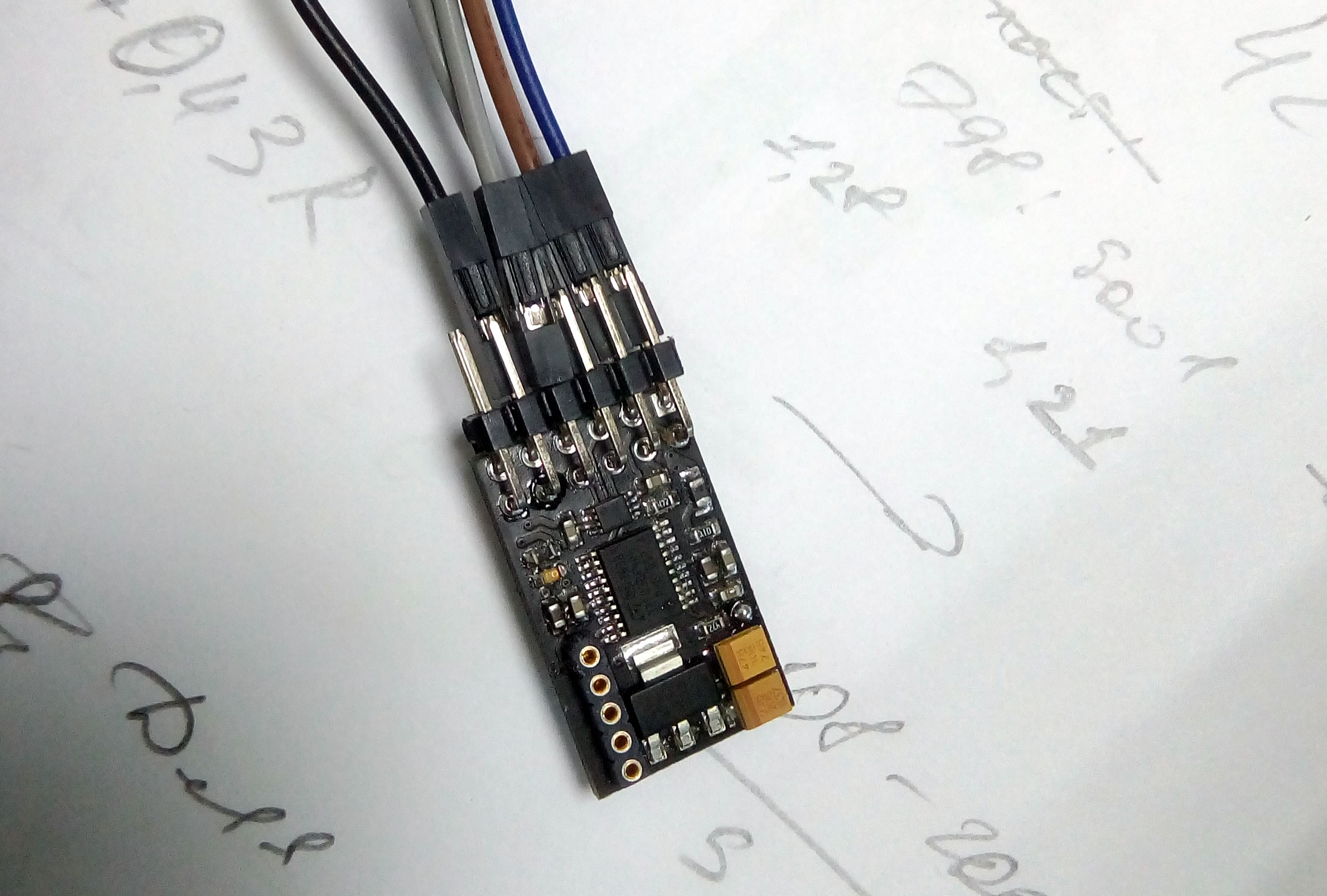 Смонтированный контроллер светильника Смонтированный контроллер светильника