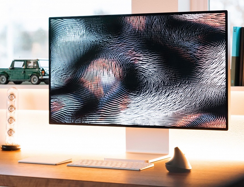 Apple сделала из смартфона монитор? Studio Display наделён не только SoC A13 Bionic, но и 64 ГБ флэш-памяти