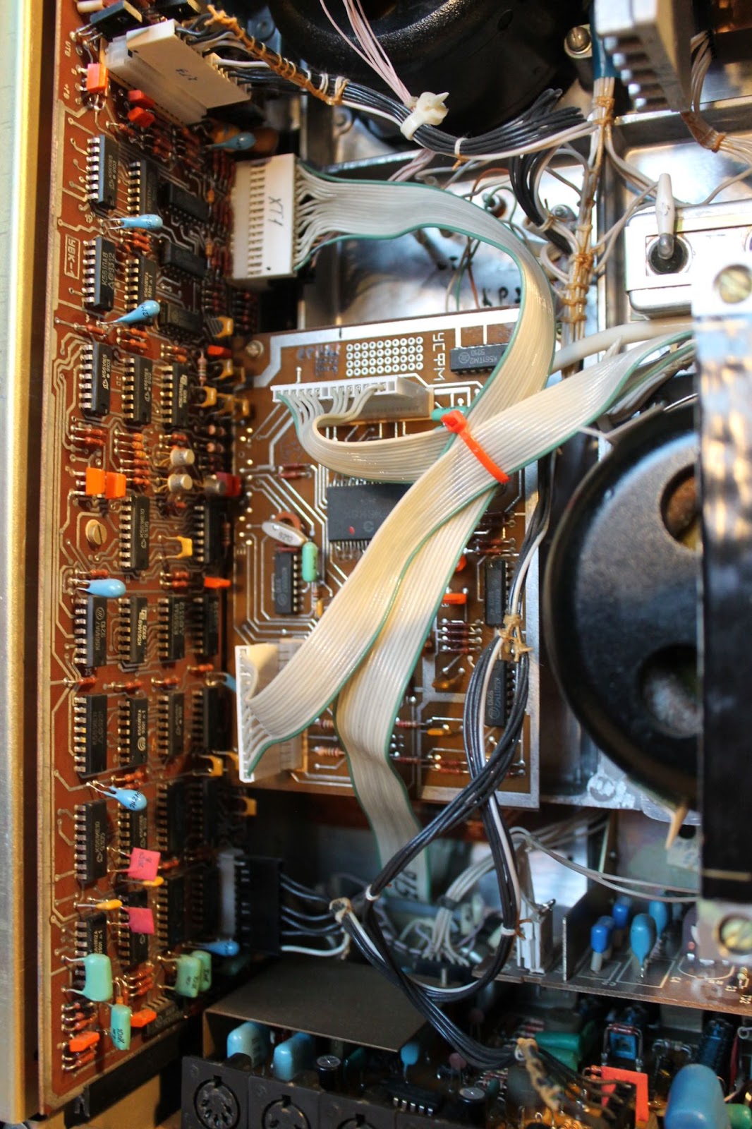 Как слушать музыку неправильно, но красиво - 7