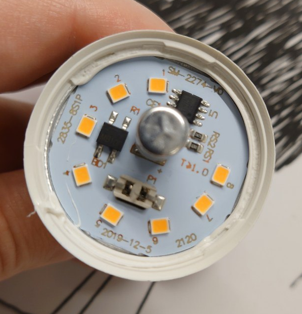 электролитический конденсатор рассчитан на 105 градусов