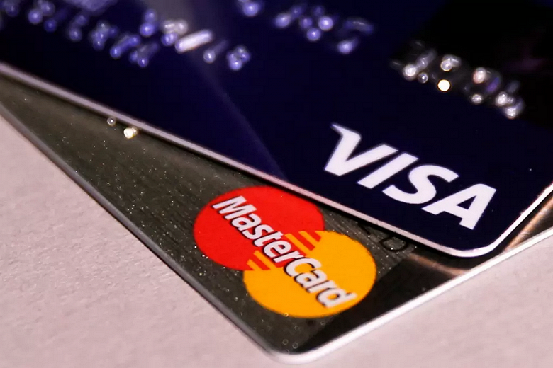 Россиянам могут запретить оформлять карты Visa и Mastercard в других странах - 1 Россиянам могут запретить оформлять карты Visa и Mastercard в других странах