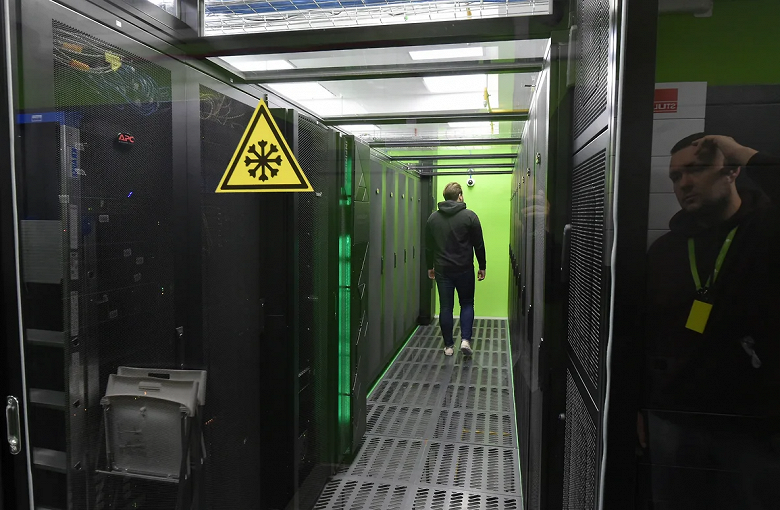 В российских ЦОД заканчиваются свободные места, растут цены и обостряется дефицит комплектующих - 1 В российских ЦОД заканчиваются свободные места, растут цены и обостряется дефицит комплектующих