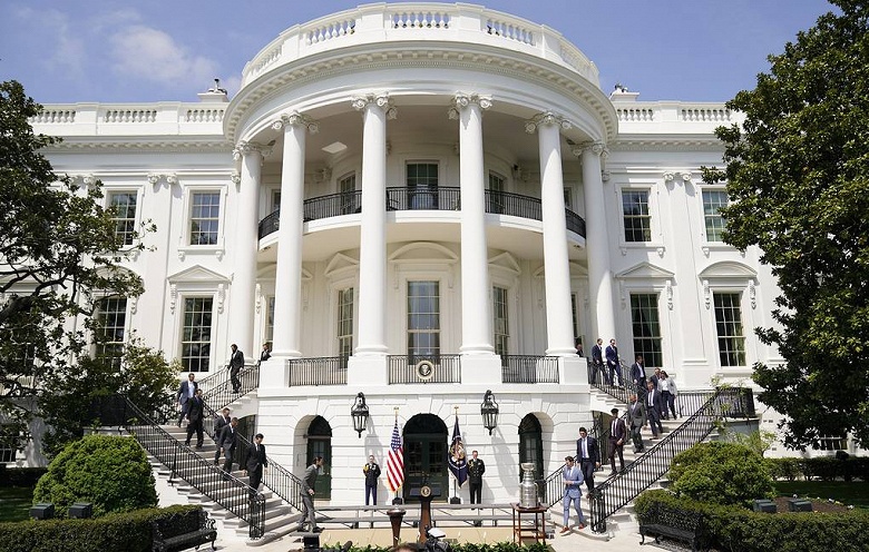 &laquo;Подорвать инновационную базу&raquo; России. США хотят переманить из России высококвалифицированных IT-специалистов, инженеров и ученых