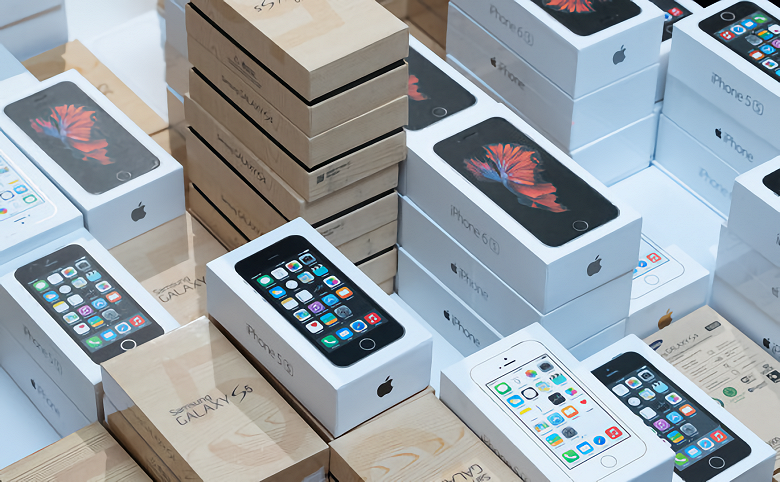 Российские ретейлеры объявили о сокращении ассортимента техники и электроники - 1 Российские ретейлеры объявили о сокращении ассортимента техники и электроники