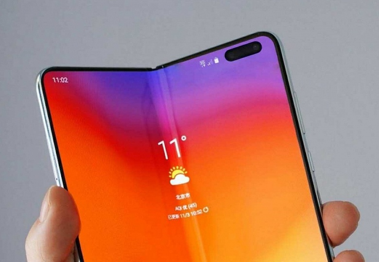 Слух: Samsung выпустит Galaxy Z Fold &laquo;для бедных&raquo;. Компания может вывести на рынок более доступную модель с гибким экраном