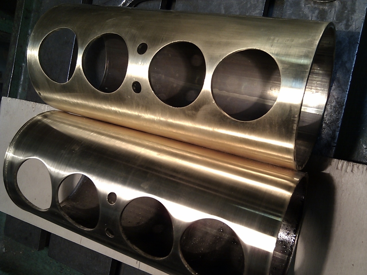 Два корпуса в сравнении Два корпуса в сравнении