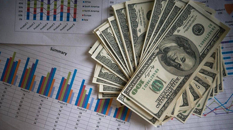 &laquo;Изменения направлены на постепенную девалютизацию российской экономики&raquo;. Банкам разрешили вводить отрицательные ставки по валютным вкладам для клиентов &mdash; юридических лиц