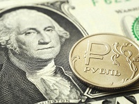 Сбербанк, ВТБ и другие банки отключили переводы в валюте в другие банки России - 1