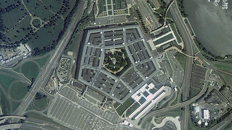 После публикации фото «центров принятия решений» НАТО сайт Роскосмоса атаковали из России - 1 После публикации фото «центров принятия решений» НАТО сайт Роскосмоса атаковали из России