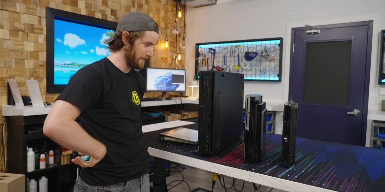 Блогер продемонстрировал PlayStation 3 для разработчиков, которая весит 18 кг