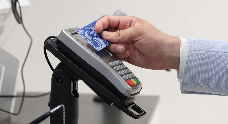 Счет на сотни миллионов. Россияне в первом квартале 2022 года оформили рекордное количество банковских карт