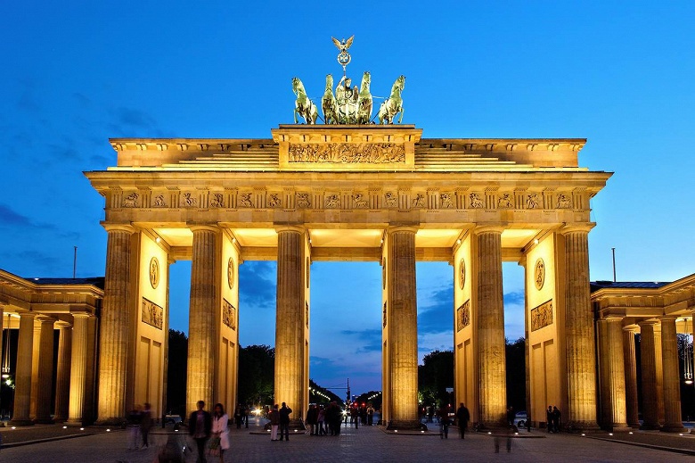 Всё для экономии энергии. Власти Берлина предложили отключать подсветку Бранденбургских ворот и других зданий
