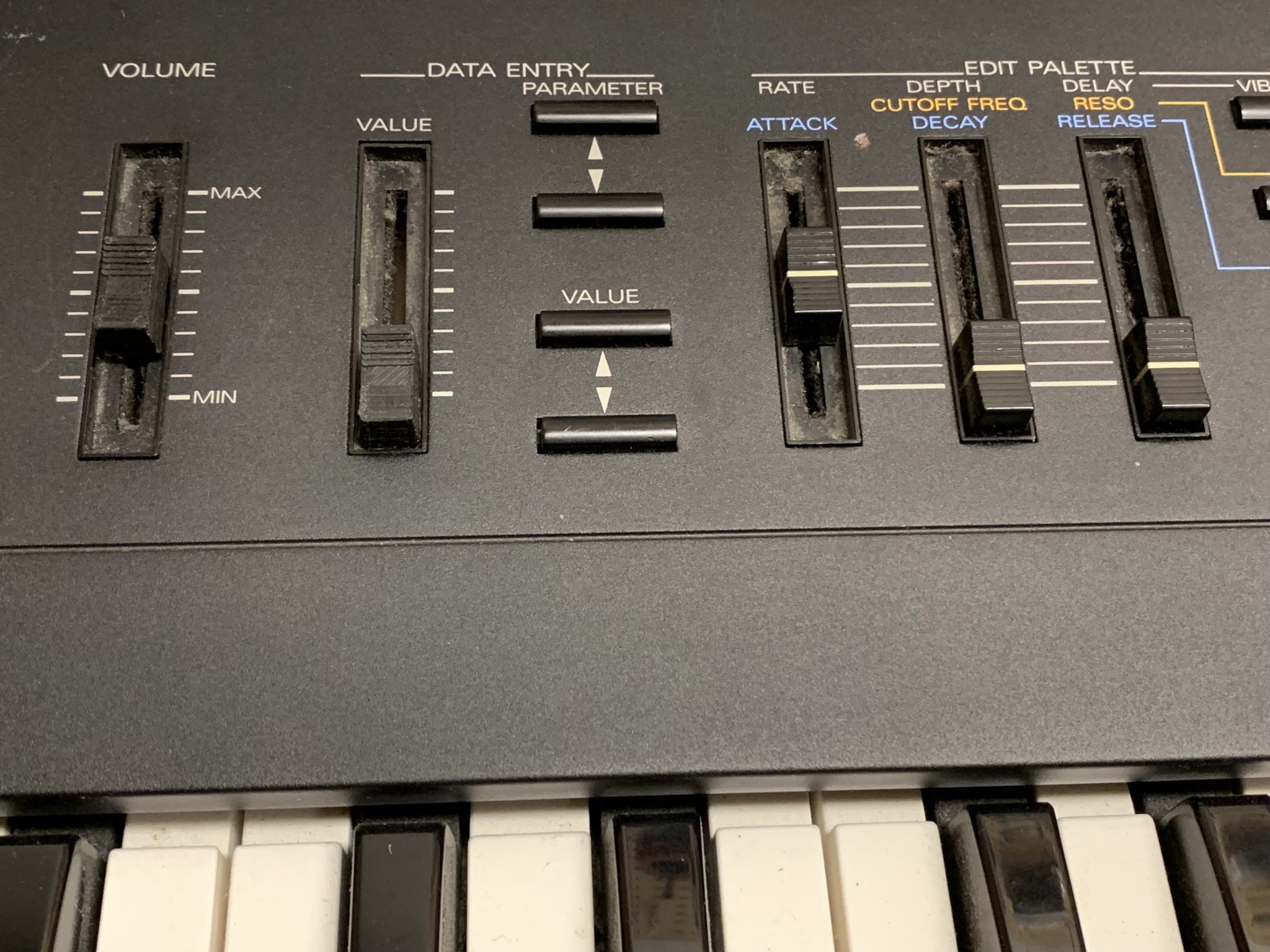 Возвращение к жизни Roland JV-30 за $5 - 22