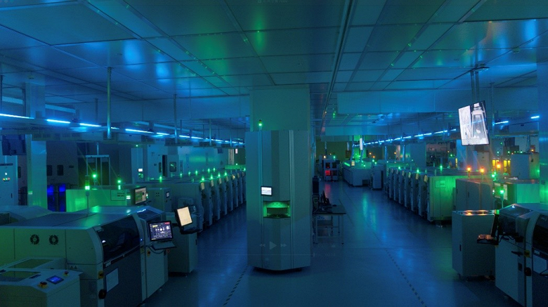 Samsung хочет построить аналог &laquo;Фабрики черного света&raquo; Xiaomi с опозданием на 10 лет