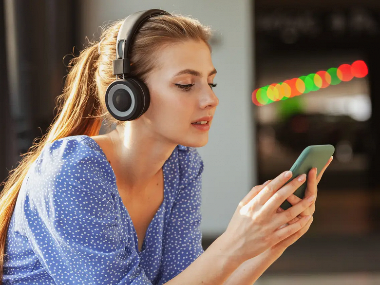 Твой личный композитор: в &laquo;Яндекс Музыке&raquo; появилась бесконечная &laquo;Нейромузыка&raquo; без слов и пауз