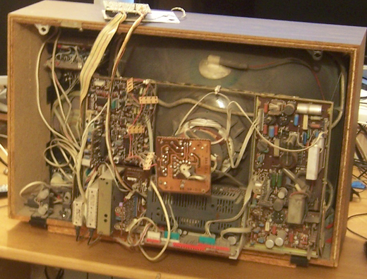 Рис. 4. Телевизор 3УСЦТ - Вид сзади. Рис. 4. Телевизор 3УСЦТ - Вид сзади.