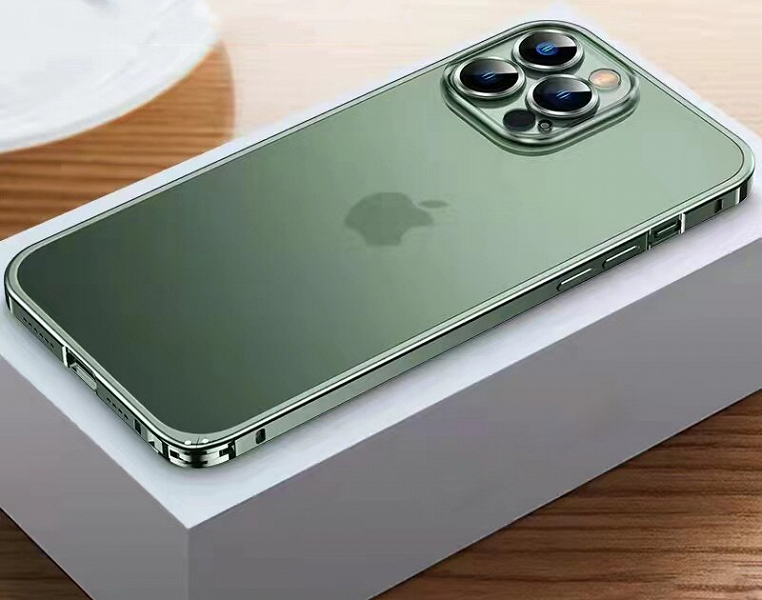 &laquo;Могу продать за 80 000 рублей, чтобы вам было спокойнее&raquo; &mdash; где в России самые дешёвые &laquo;параллельные&raquo; iPhone