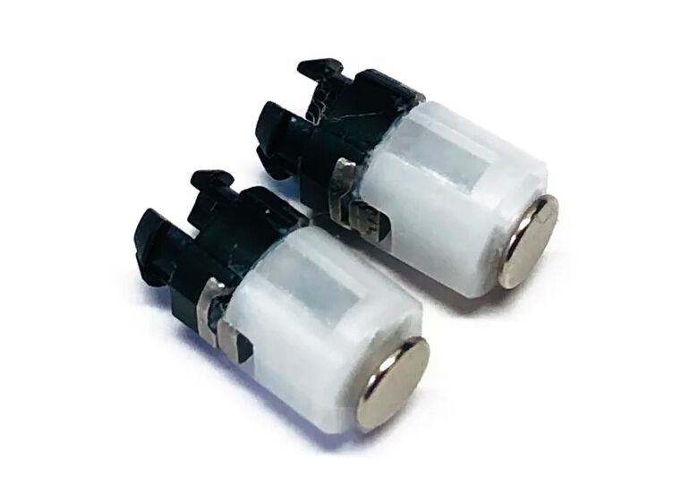 Энтузиастка модифицировала дизайн Game Boy Pocket, добавив в него шарниры - 5 Энтузиастка модифицировала дизайн Game Boy Pocket, добавив в него шарниры - 5