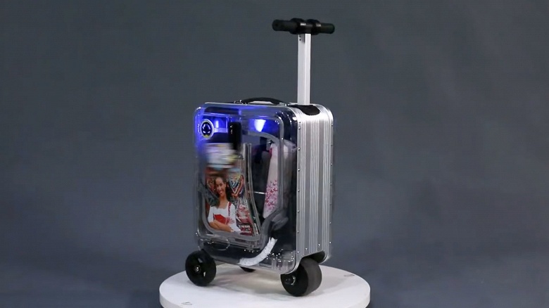 На Kickstarter собирают деньги на «мечту путешественника»: чемодан, на котором можно ездить