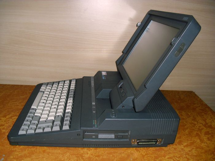 7 килограммов портативности, или ноутбук Amstrad ALT-386SX из 1988 года. Часть 2 — разбираем убердевайс - 1