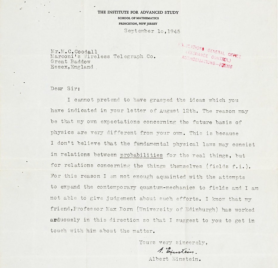 Письмо Эйнштейна с упоминанием переписки с Маком Борном и критикой квантовой механики 1945 года