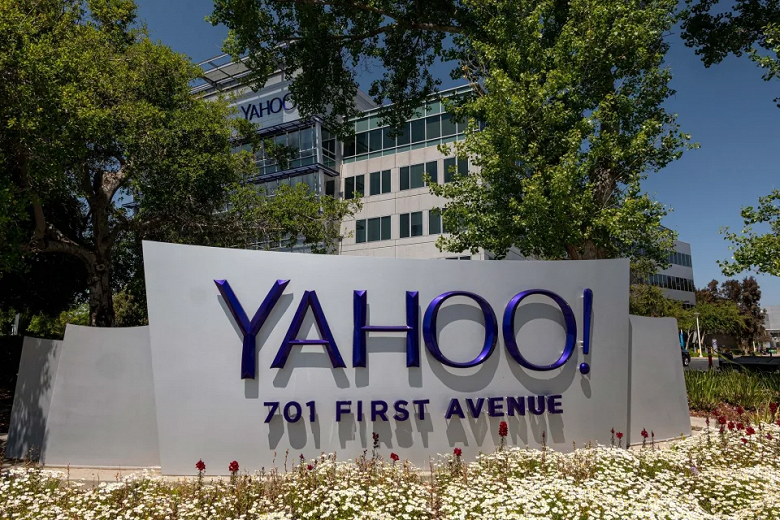 «Очень прибыльная» Yahoo увольняет 1000 человек и планирует сократить 20% сотрудников в этом году
