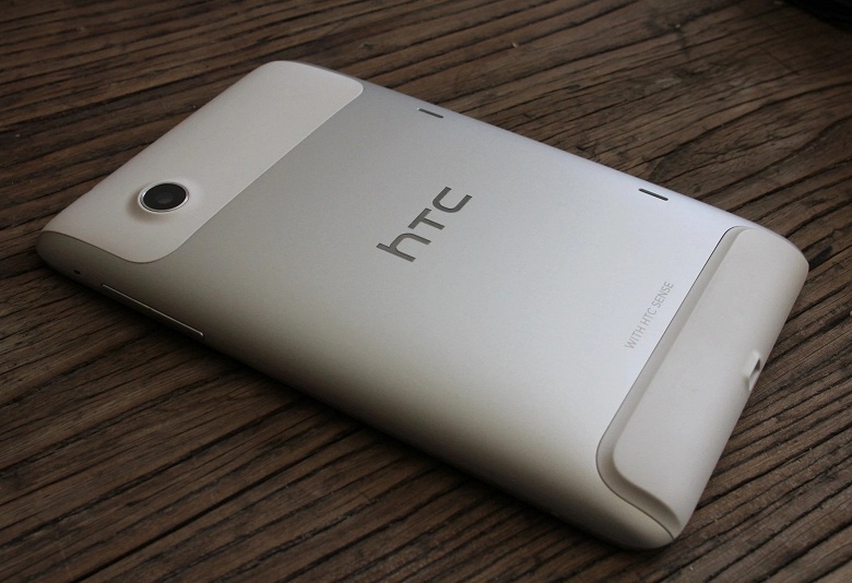 Новое устройство HTC получит большой экран и камеру необычного разрешения. К выходу готовится планшет A102 