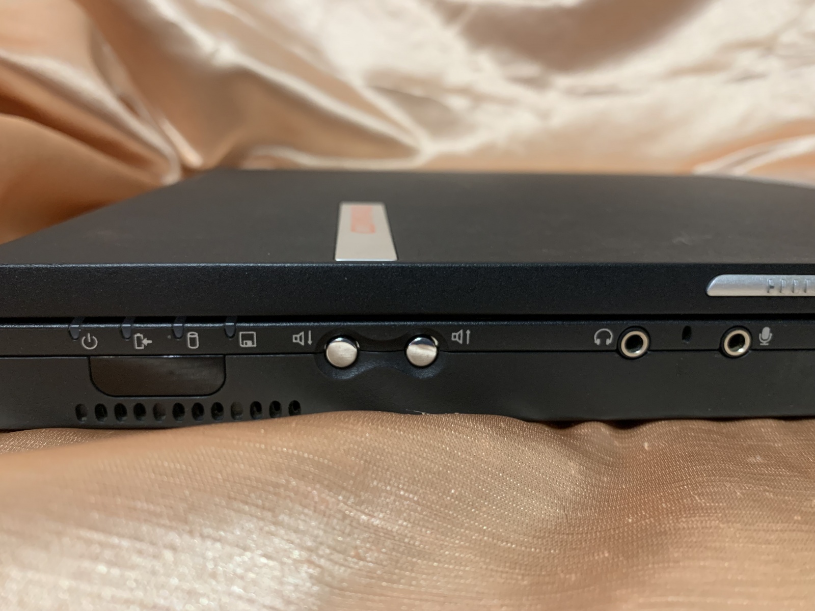 Спасение Евы. Как я восстанавливал винтажный ноутбук Compaq Evo N620c - 7