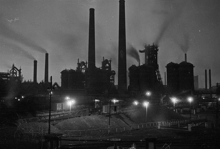 Днепродзержинский металлургический завод, май 1941 года, фото: Аркадий Шайхет