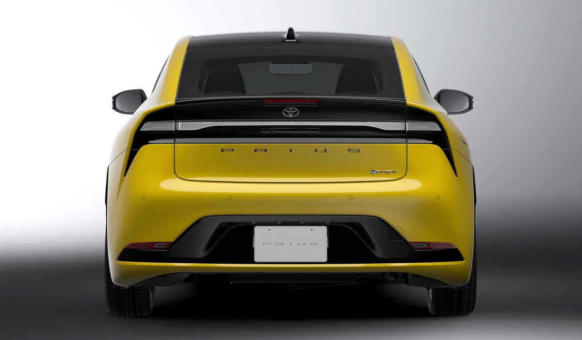 Абсолютно новый Toyota Prius 2023 (пятое поколение). Так ли экологичны гибриды и электромобили? - 9 Абсолютно новый Toyota Prius 2023 (пятое поколение). Так ли экологичны гибриды и электромобили? - 9