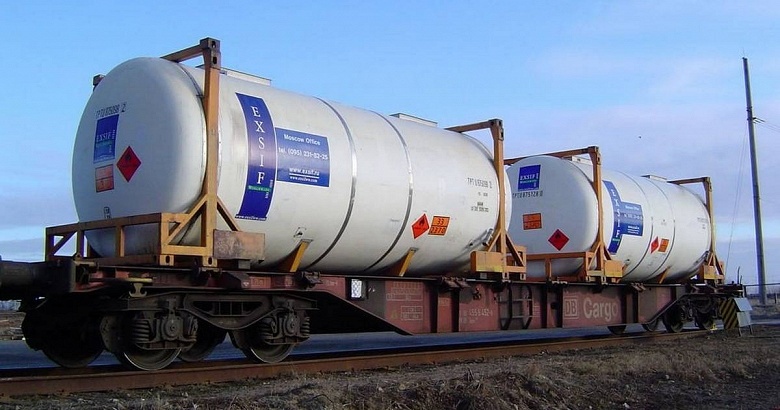 В России могут смягчить экологические требования к бензину, вернув монометиланилин