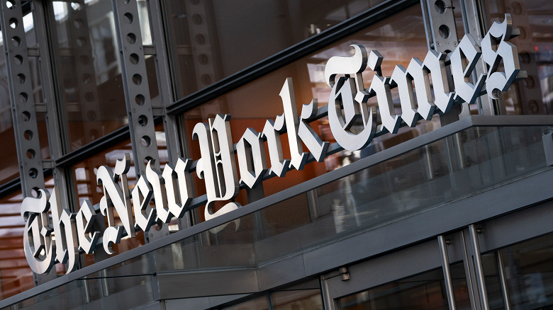The New York Times лишили «галочки» в Twitter. Издание не собирается платить за неё и не будет компенсировать подписку сотрудникам
