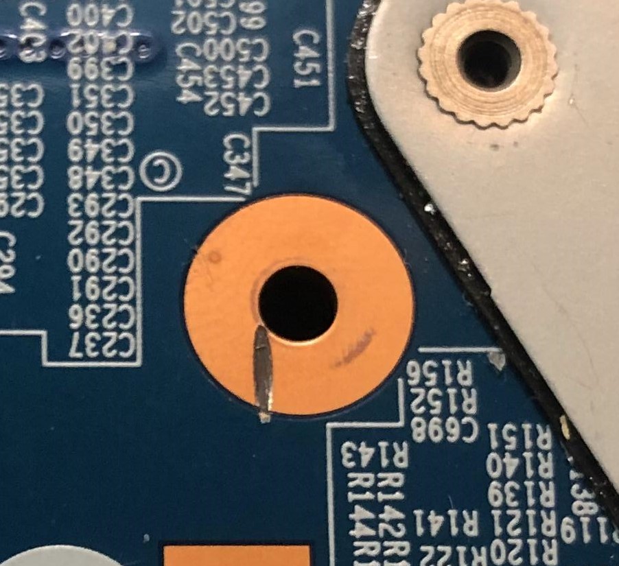 Ремонт игрового ноутбука с прогаром в плате без схемы: возвращаем к жизни «похороненный» сервисными центрами CLEVO P970 - 10 Ремонт игрового ноутбука с прогаром в плате без схемы: возвращаем к жизни «похороненный» сервисными центрами CLEVO P970 - 10