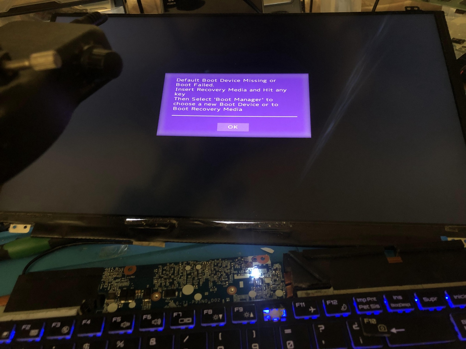 Ремонт игрового ноутбука с прогаром в плате без схемы: возвращаем к жизни «похороненный» сервисными центрами CLEVO P970 - 16 Ремонт игрового ноутбука с прогаром в плате без схемы: возвращаем к жизни «похороненный» сервисными центрами CLEVO P970 - 16