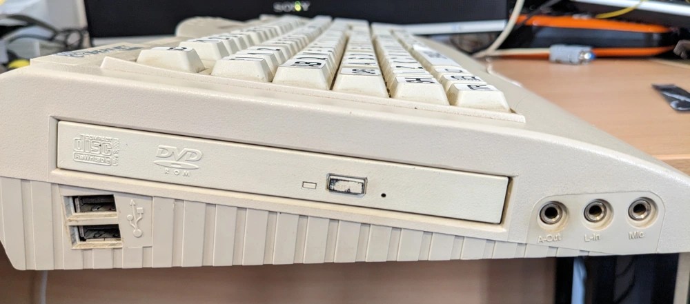 Компьютеры в формате клавиатуры. От «Корвета» до Orange Pi - 6