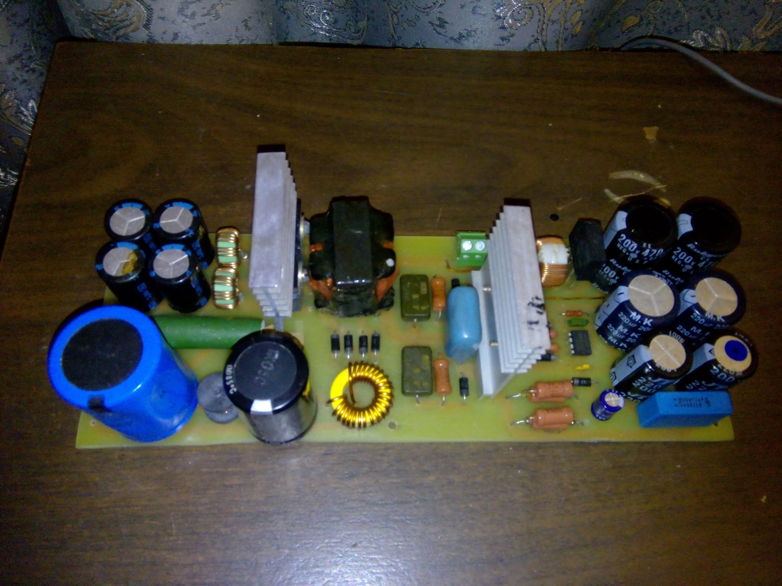 Нестабилизированный AC-DC источник питания. IR2153 - 11 Нестабилизированный AC-DC источник питания. IR2153 - 11