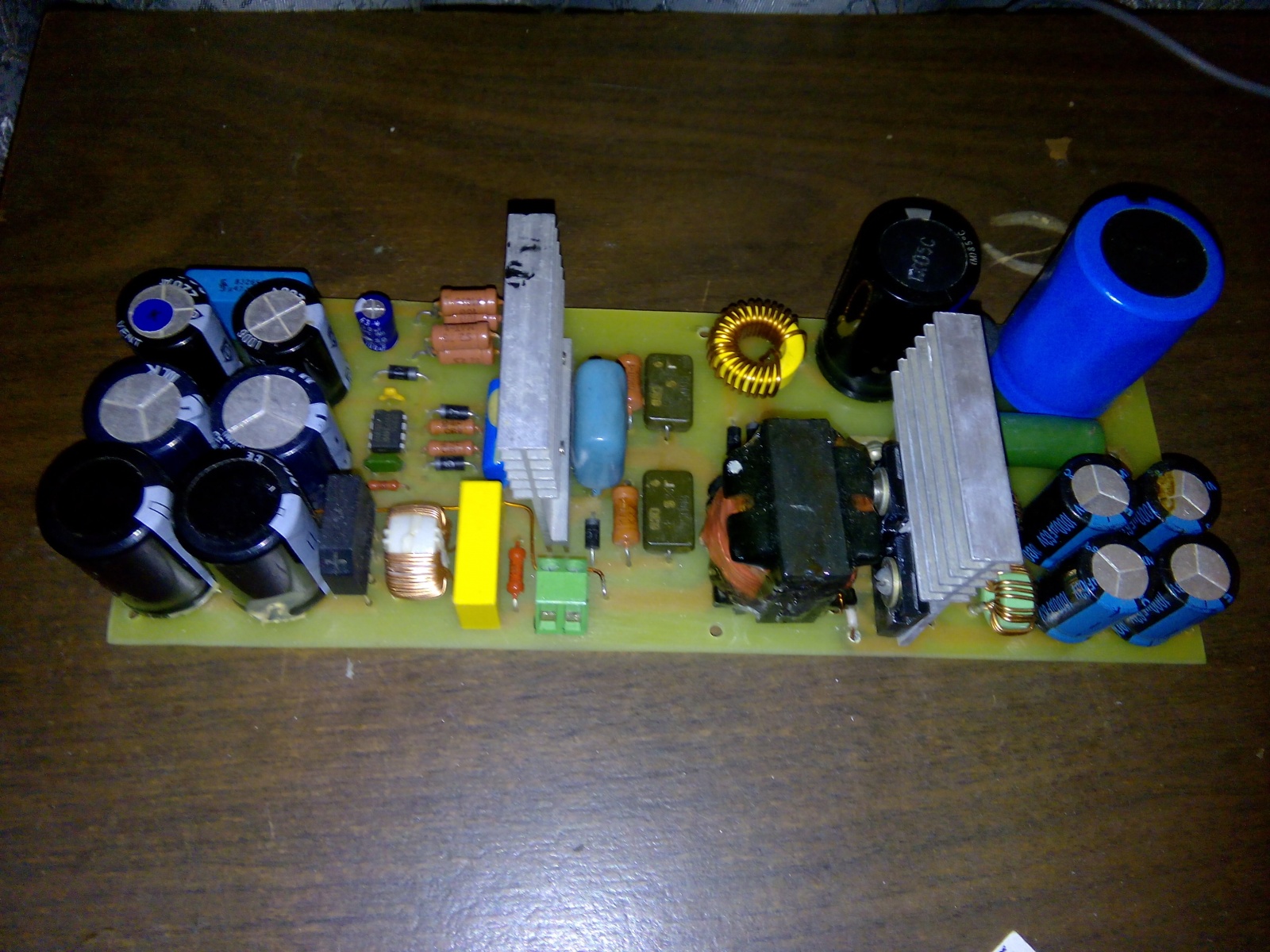 Нестабилизированный AC-DC источник питания. IR2153 - 12 Нестабилизированный AC-DC источник питания. IR2153 - 12