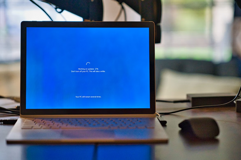 Microsoft прекратила поддержку Windows 10 21H2 для пользователей