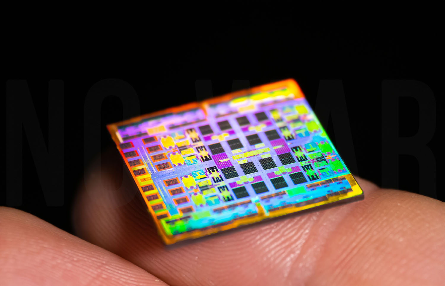 Строение кристалла микропроцессора Эльбрус 8св - 17