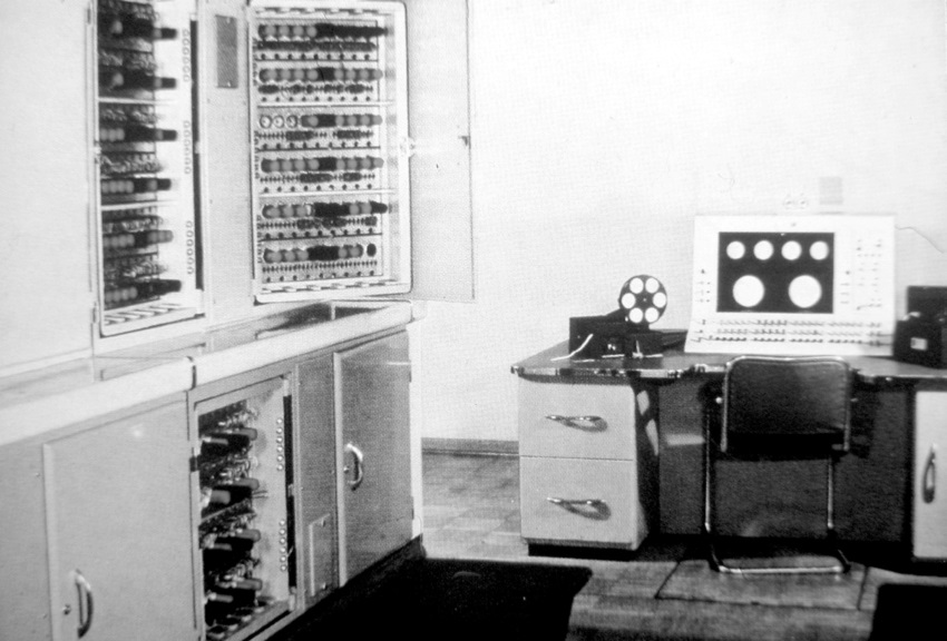 Радиоприёмник на микросхеме от авторов первого в мире серийного компьютера - 14