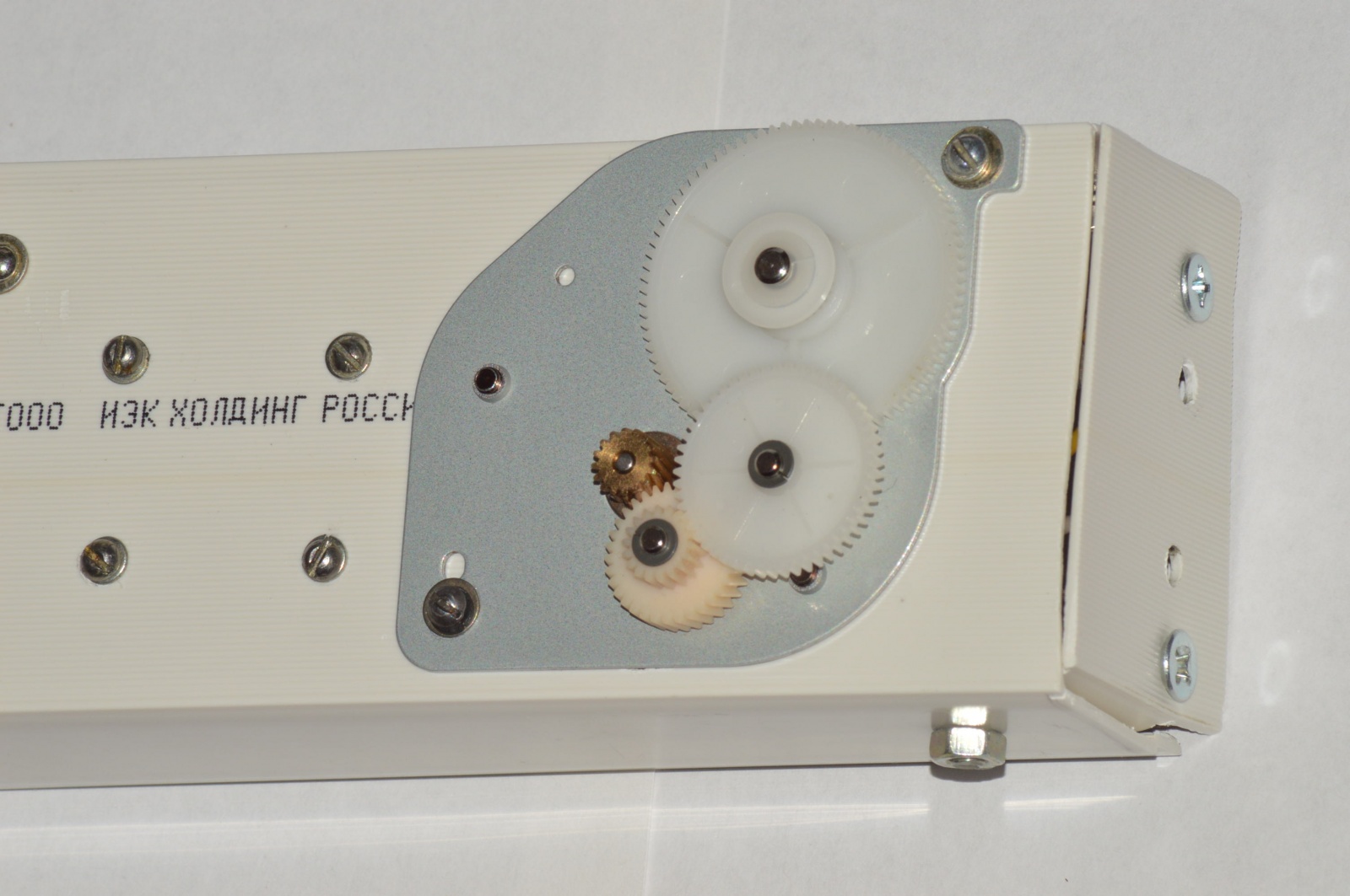 Размещение шагового двигателя с редуктором