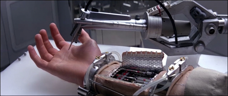 &laquo;Представьте, если бы такое было у Стивена Хокинга&raquo;, &laquo;Рука как у Люка Скайуокера может стать реальностью&raquo;, &mdash; Илон Маск хвалит Neuralink 